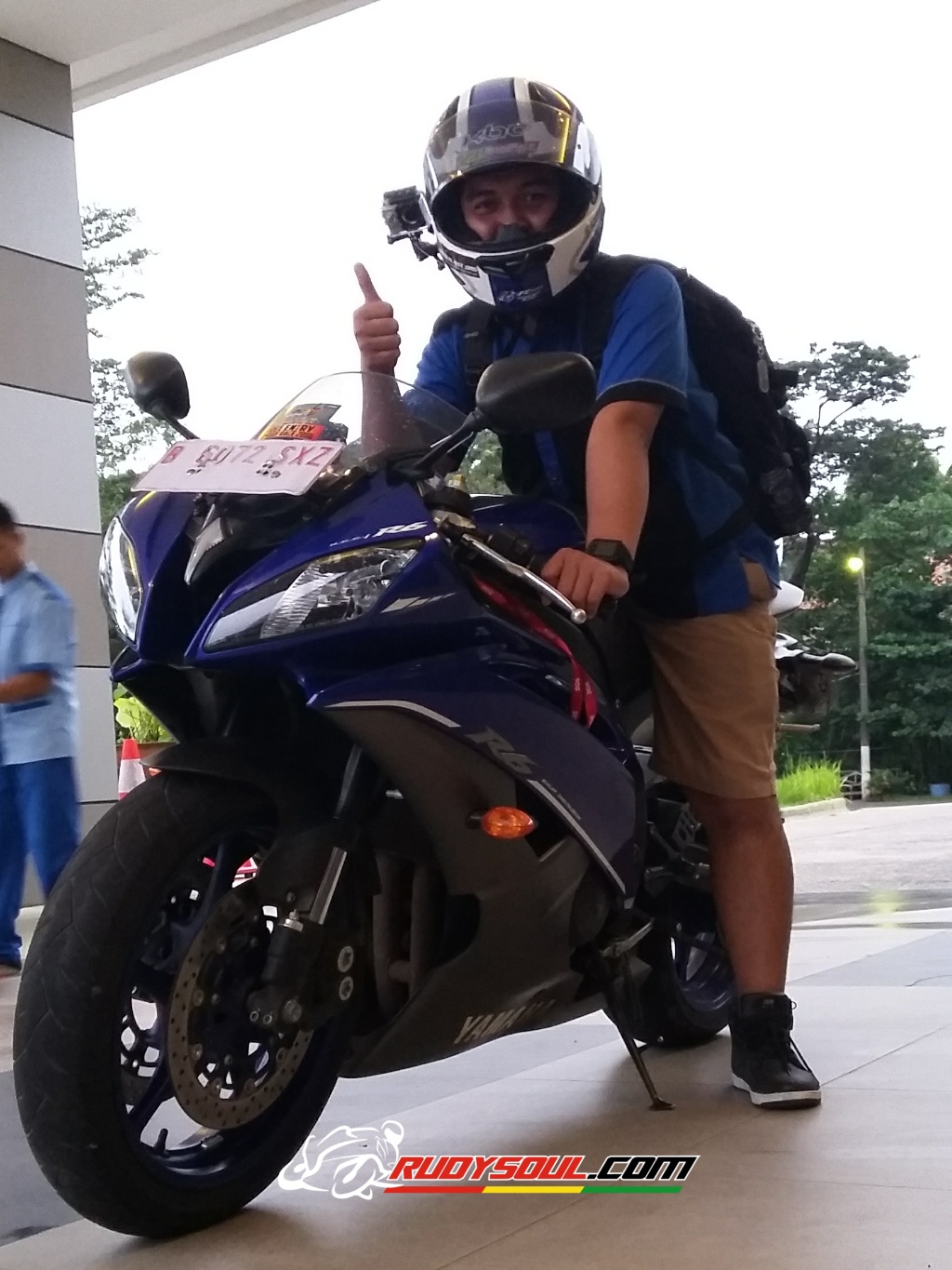 Pengalaman Pertama Mengendarai Yamaha YZF R6 Di Sentulplus Video